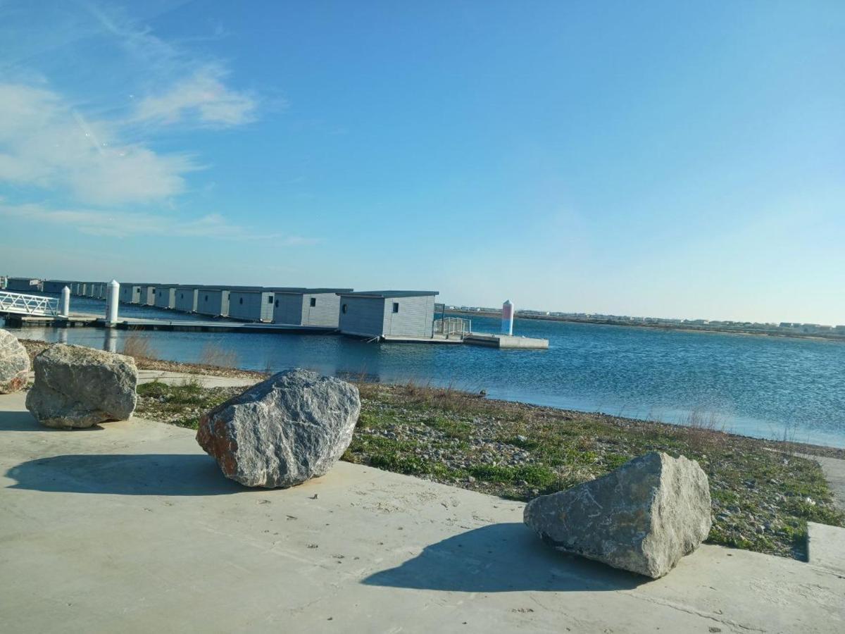 格吕桑Le Clin D'Oeil Sur Le Port.公寓 外观 照片